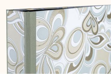 Eleganter Aktenordner in grünen Farbtönen